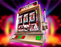 Slot Machine Spin ပြုနေသော Jackpot ပေါ်ပြီးသောမြင်ကွင်း